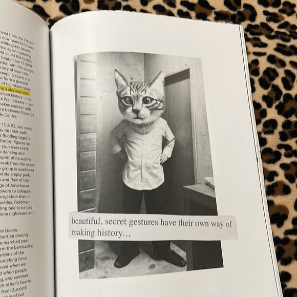 2016 ADBUSTERS Magazine Vol. 24 No. 2 Spooky Vendetta Anarchy Anonymous Mask - Picture 16 of 17